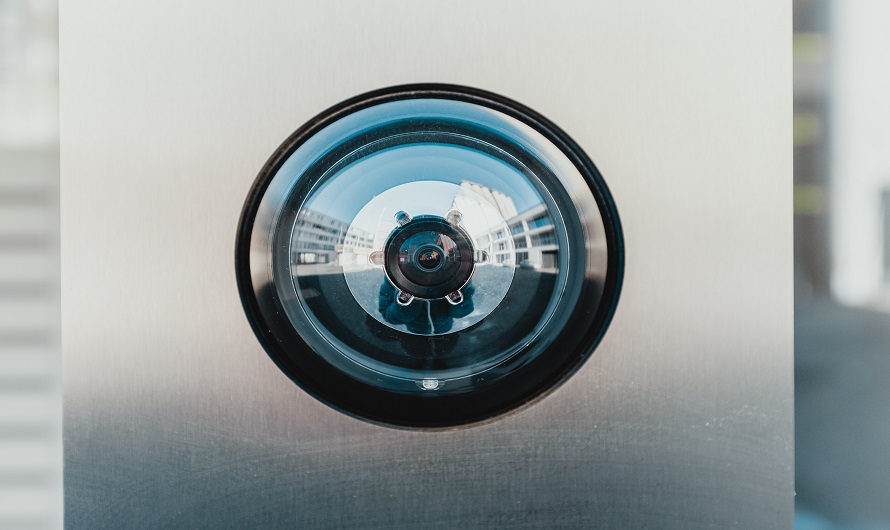 Pros and cons of a video surveillance camera